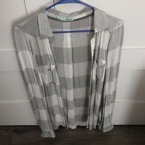 Green and white plaid button up